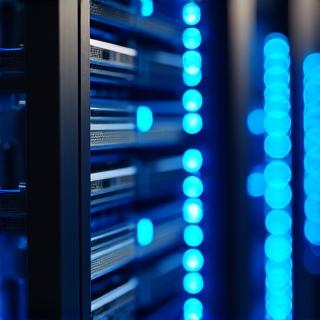 Armadio server moderno con luci blu neon